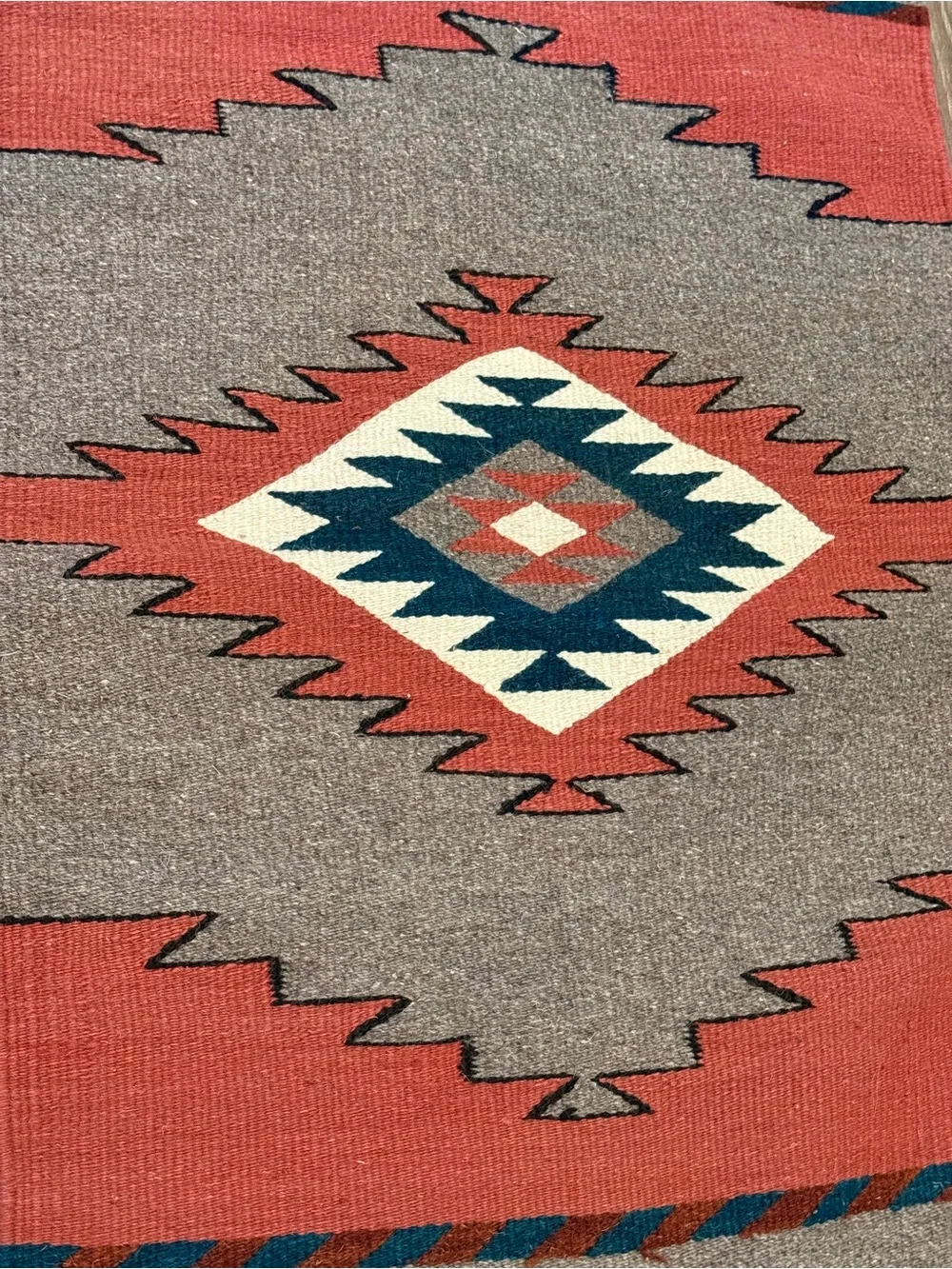 Navajo Design Tribal wool Rug,22.5x37.5 inches brand new in excellent condition